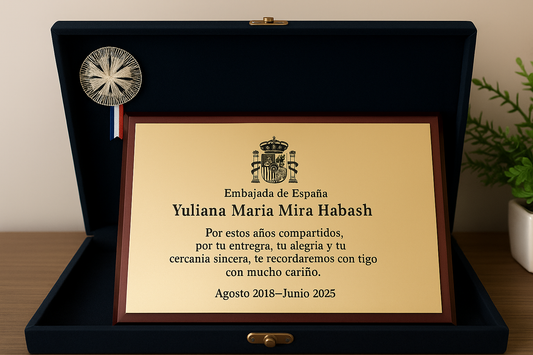 Placa de Honor c/Estuche 33x28 cm