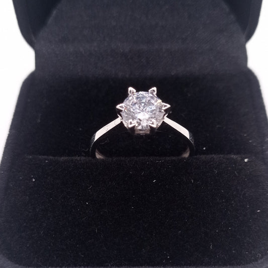 Anillo Solitario de oro 18K con zirconio