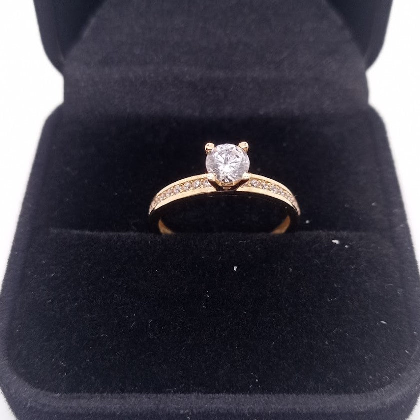 Anillo "Solitario" de Oro 18K c/ Zirconio