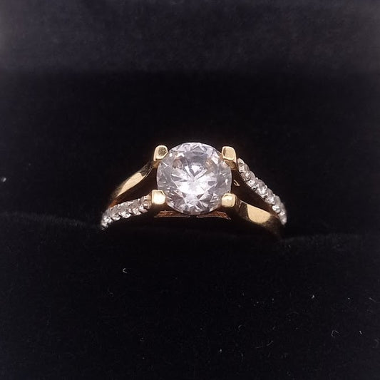 Anillo "Solitario" de Oro 18K c/ Zirconio